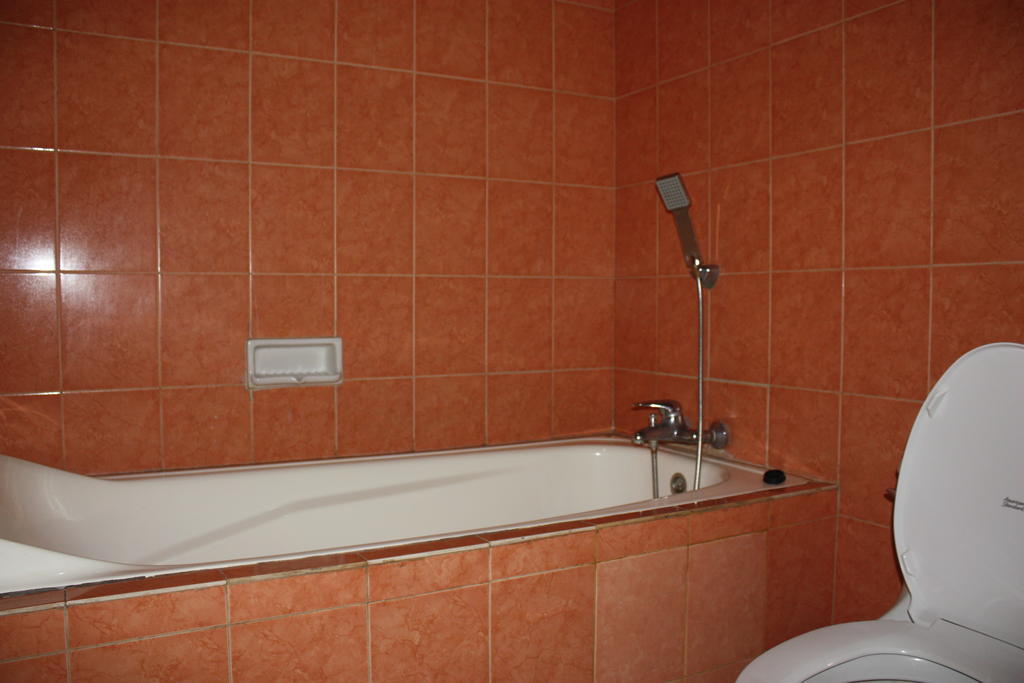 Cleopatra Beach Bungalows Hotel Lovina  Room photo